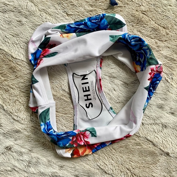 SHEIN Blue/Floral Swim Set - Picture 5 of 8